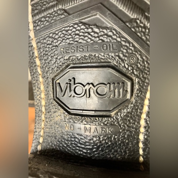 Vintage Honey Tan Leather Heeled Western Boots with Vibram Soles - Picture 12 of 16